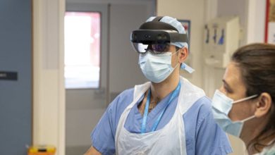 Photo of How Doctors are Using Mixed Reality in a Time of COVID-19