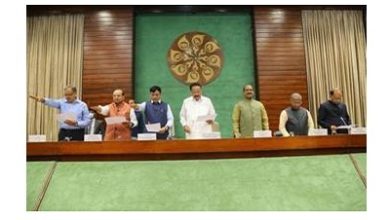 Photo of VP Venkaiah Naidu and Speaker, Lok Sabha sensitise parliamentarians on hepatitis