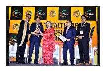 Photo of Dr Vikram Shah receives ‘Healthcare Personality of the Year 2023’ award by FICCI 